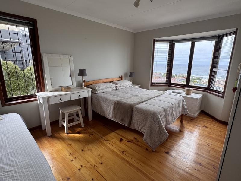 7 Bedroom Property for Sale in Outeniqua Strand Western Cape
